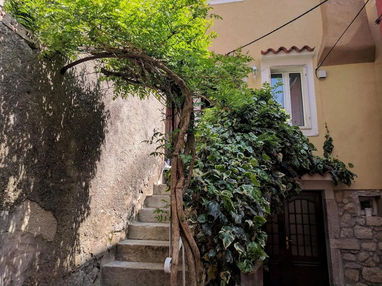 Family House In The Old Center Apartment Cres Croatia