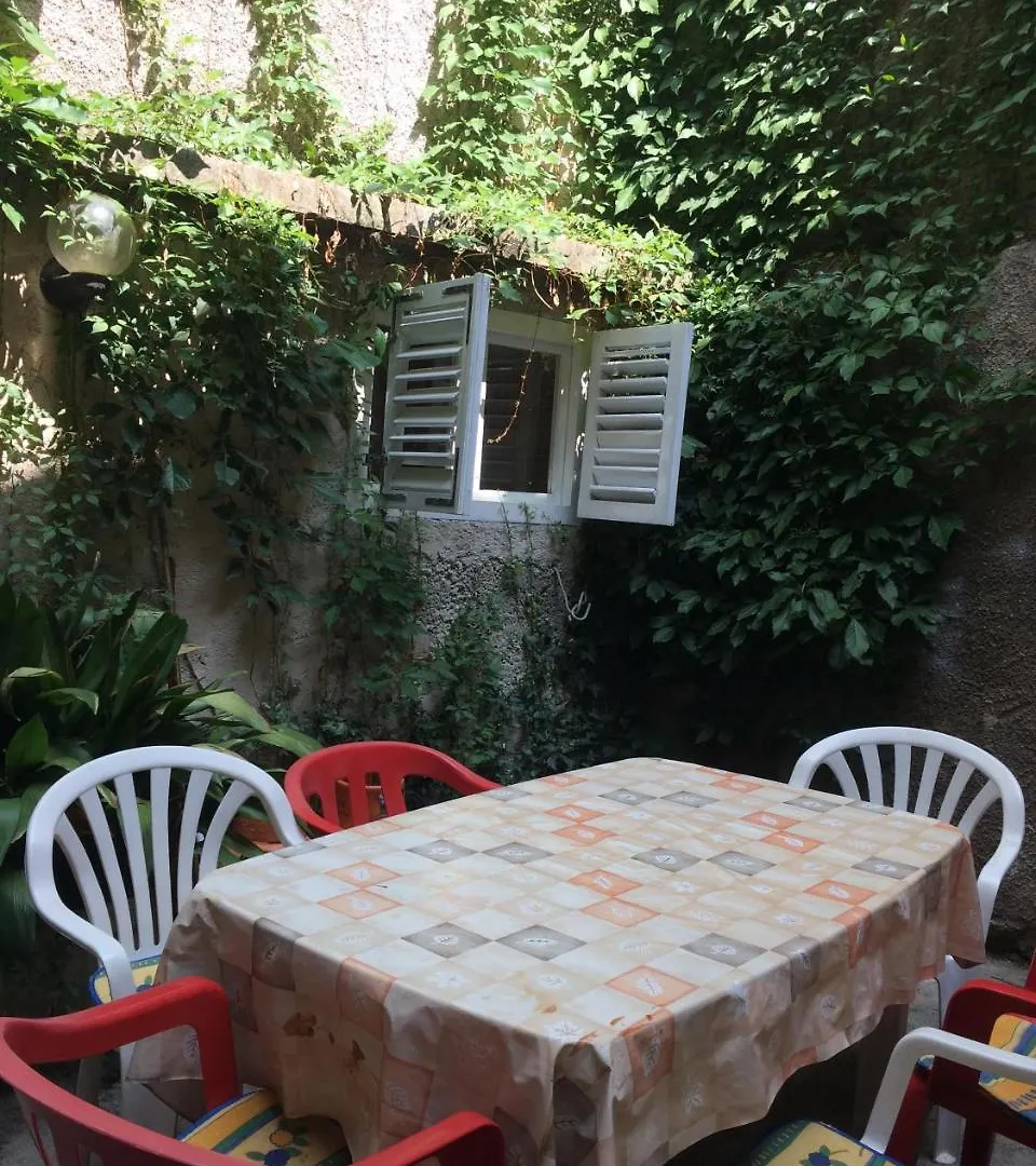 Family House In The Old Center Apartment Cres