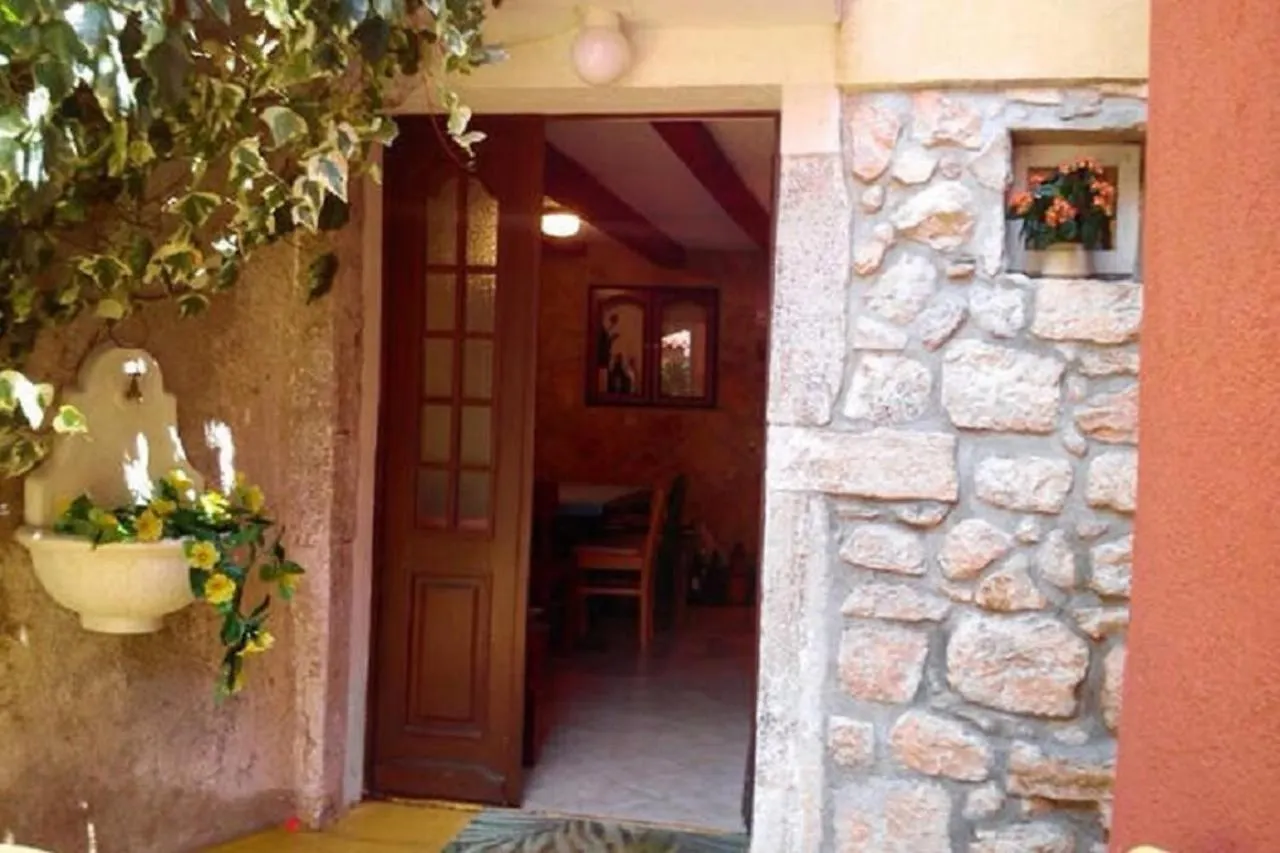 Family House In The Old Center Apartment Cres Croatia